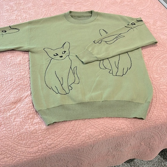 Cat sweater - Picture 1 of 2